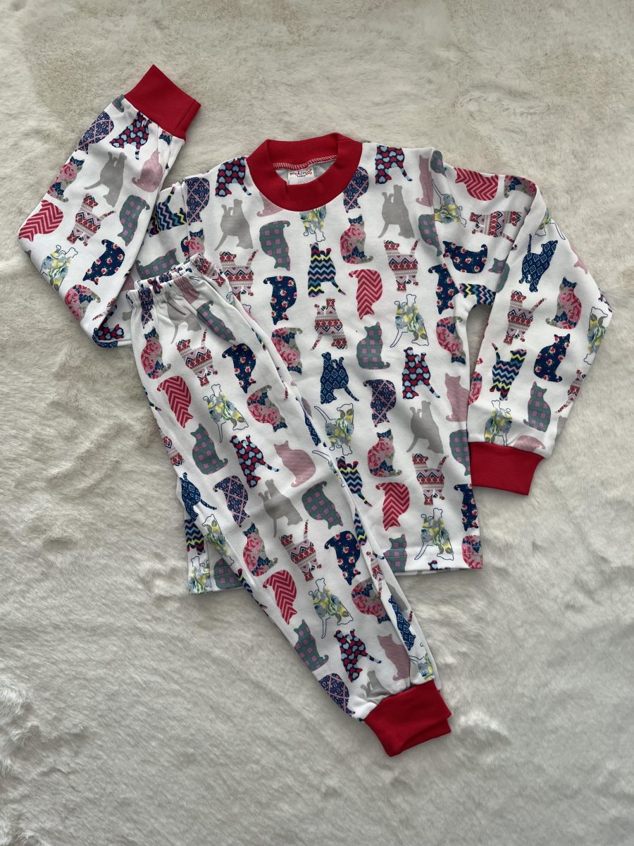 Renkli Kediler Pijama Takımı