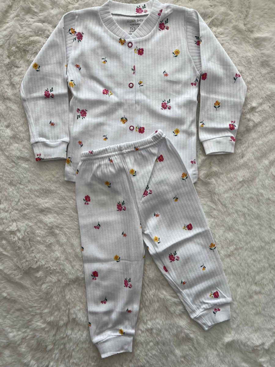 Renkli Çiçek Desenli Raporlu  Çıtçıtlı Raporlu Pijama Takımı
