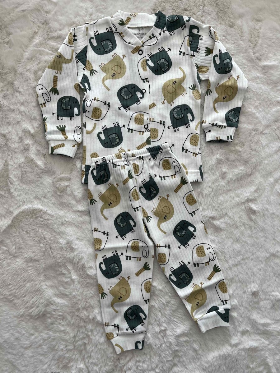 Yeşil Fil  Desenli Raporlu Çıtçıtlı Pijama Takımı
