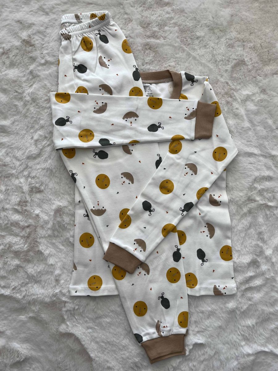 İnsan Surat  Desenli Pijama Takımı